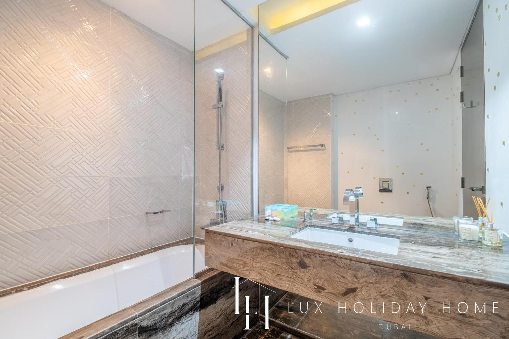 Lux - Lavish Suite With Full Palm Jumeirah View 1 Dubai Esterno foto